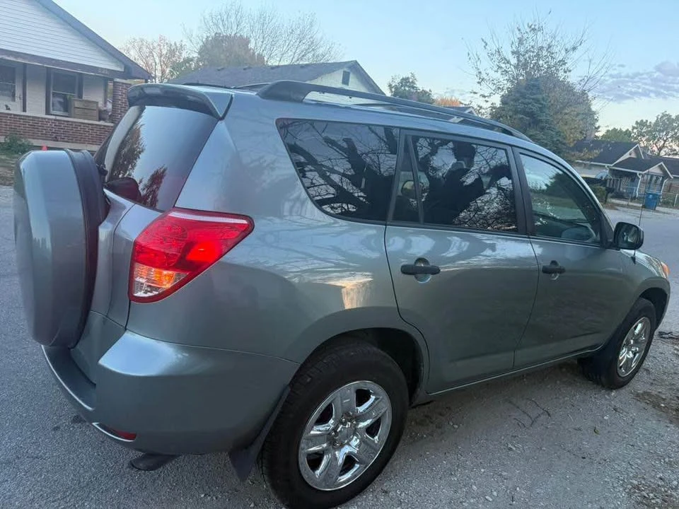 2008 Toyota RAV4 3rd Gen - Image 2 of 11