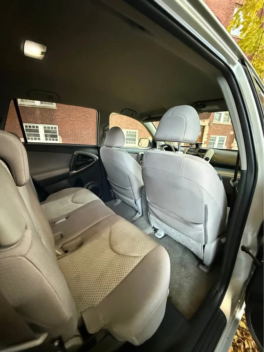 2008 Toyota RAV4 3rd Gen - Image 11 of 16