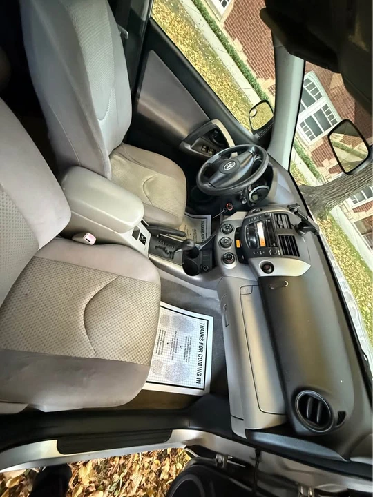 2008 Toyota RAV4 3rd Gen - Image 10 of 16
