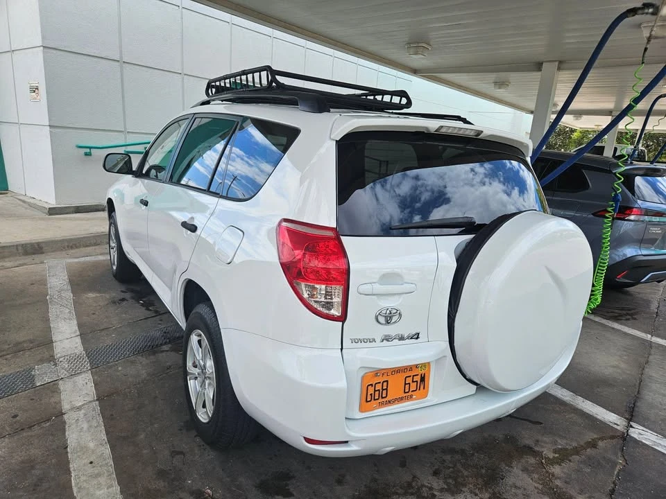 2008 Toyota RAV4 3rd Gen - Image 3 of 10