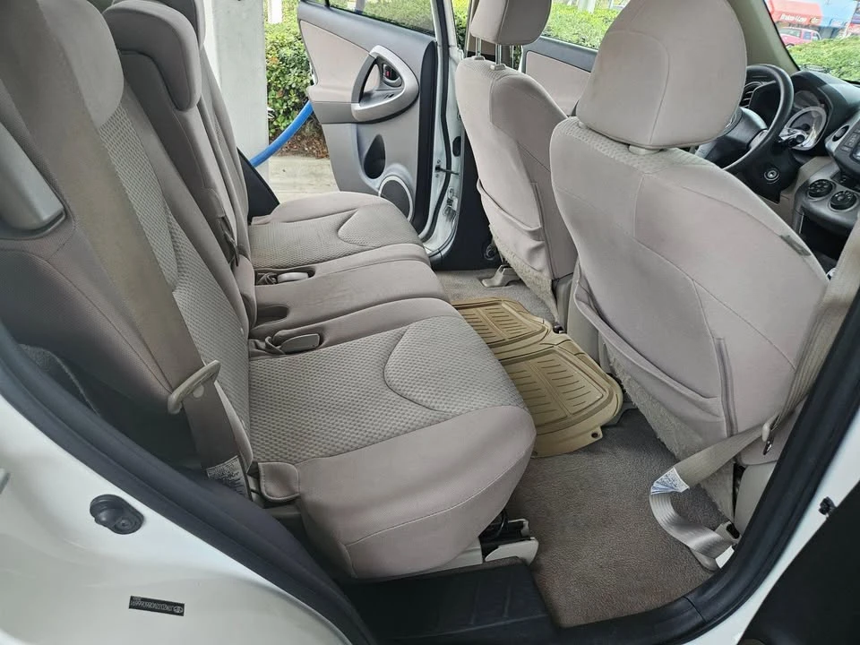 2008 Toyota RAV4 3rd Gen - Image 6 of 10