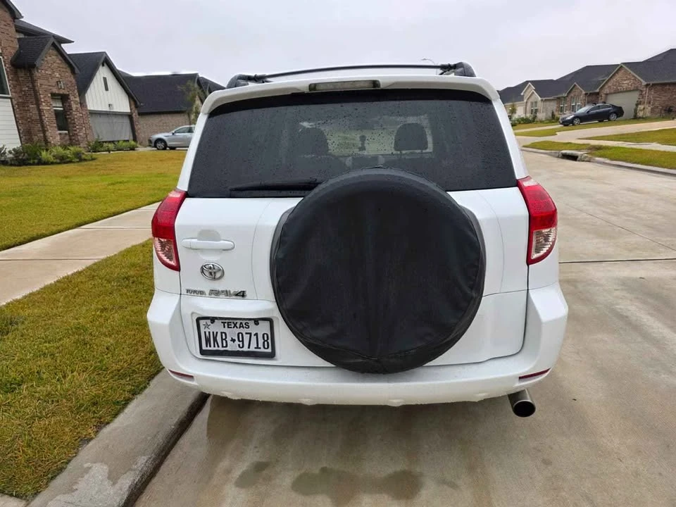 2008 Toyota RAV4 3rd Gen - Image 3 of 11