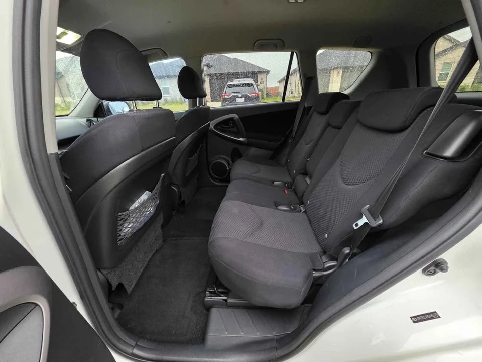 2008 Toyota RAV4 3rd Gen - Image 6 of 11