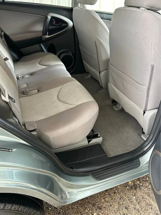 2008 Toyota RAV4 3rd Gen - Image 9 of 19