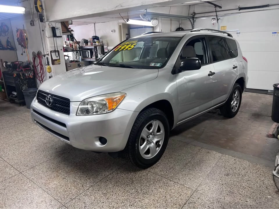 2008 Toyota RAV4 3rd Gen - Image 3 of 13