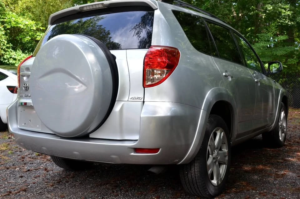 2008 Toyota RAV4 3rd Gen - Image 3 of 14