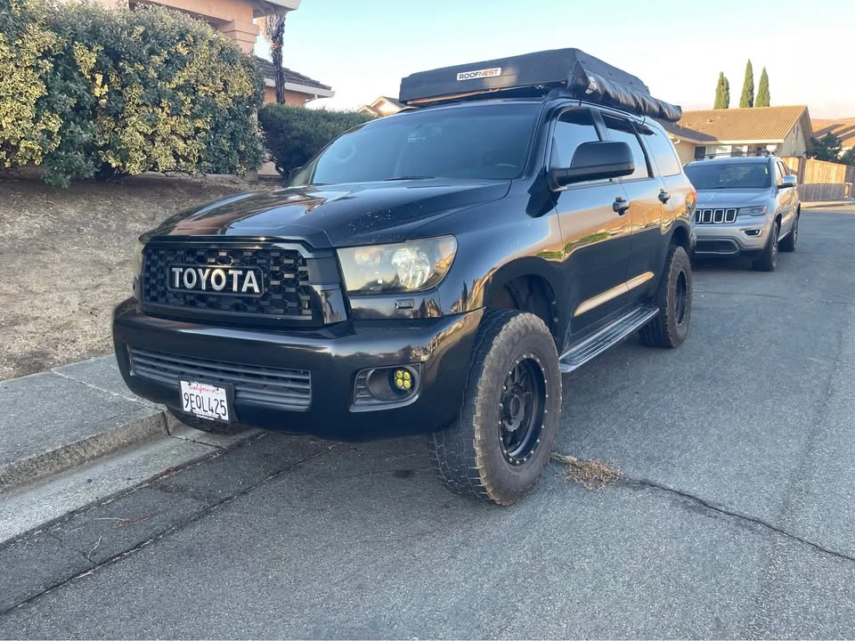 2008 Toyota Sequoia 2nd Gen - Image 8 of 10