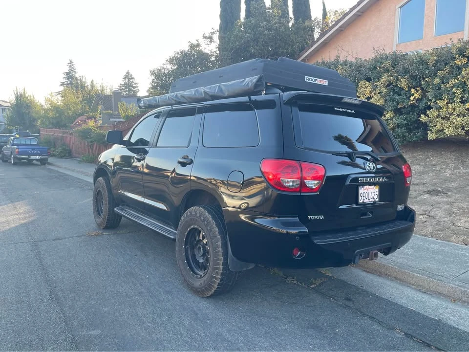 2008 Toyota Sequoia 2nd Gen - Image 2 of 10