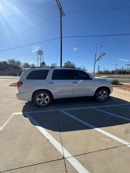 2008 Toyota Sequoia 2nd Gen - Image 2 of 11