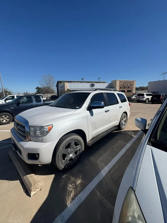 2008 Toyota Sequoia 2nd Gen - Image 3 of 11