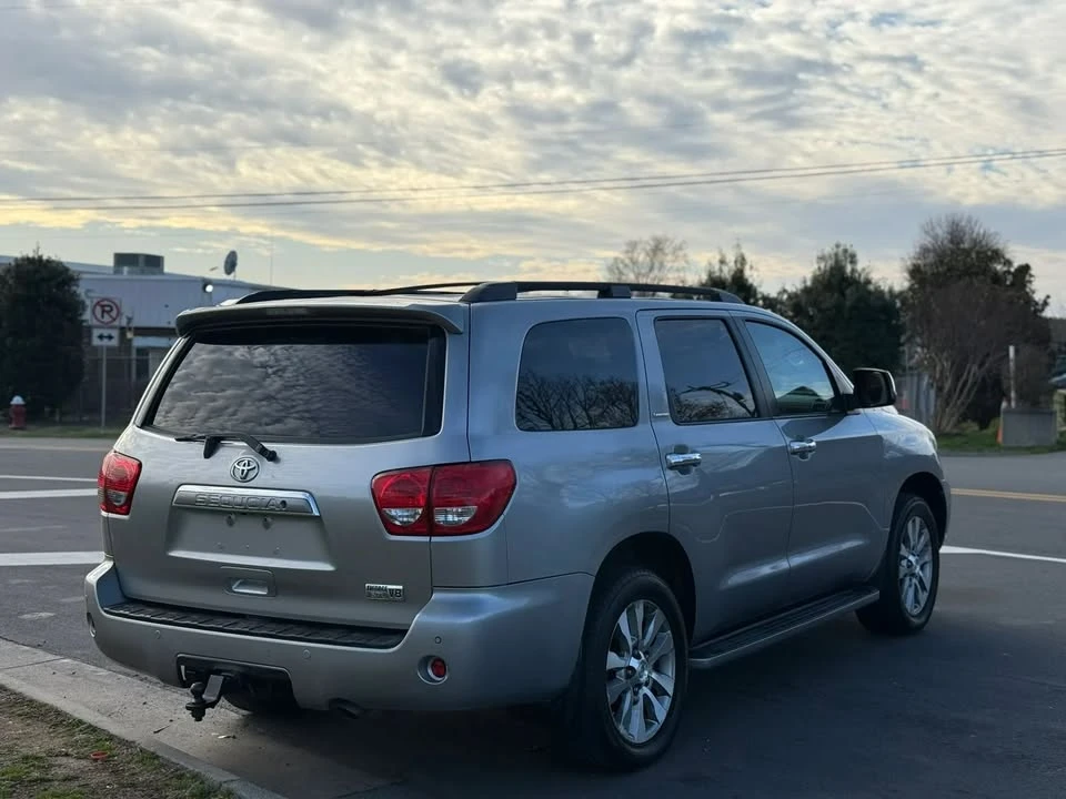 2008 Toyota Sequoia 2nd Gen - Image 7 of 20