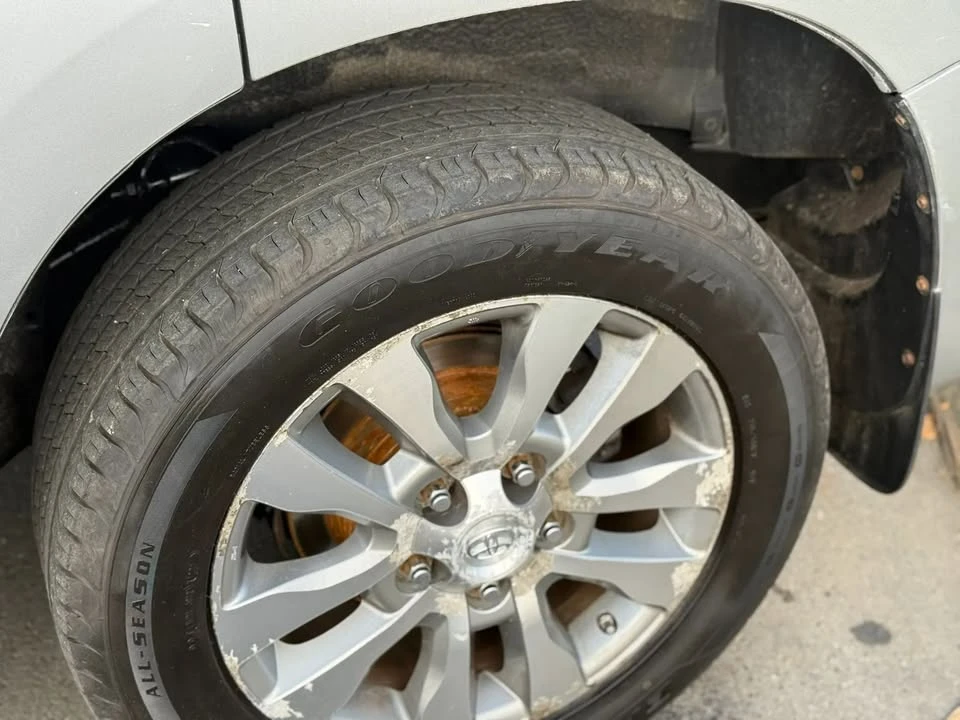 2008 Toyota Sequoia 2nd Gen - Image 11 of 20
