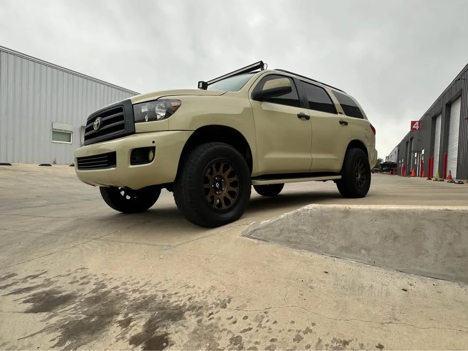 2008 Toyota Sequoia 2nd Gen - Image 2 of 10