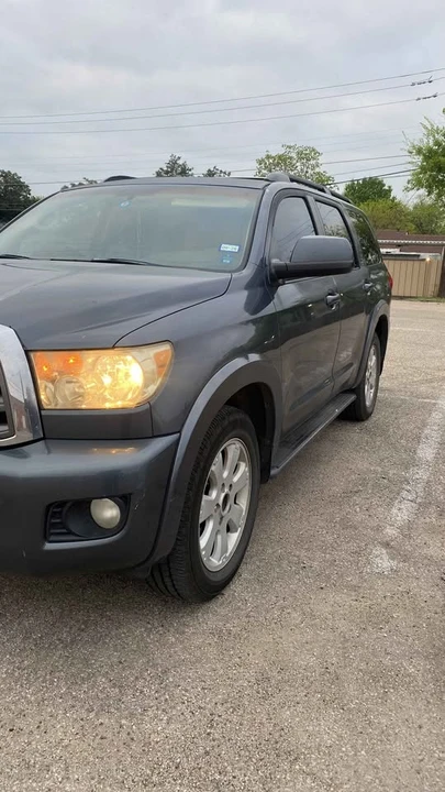 2008 Toyota Sequoia 2nd Gen - Image 5 of 11