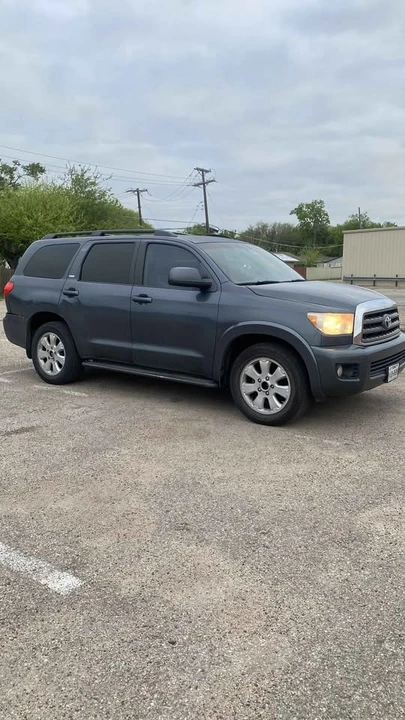 2008 Toyota Sequoia 2nd Gen - Image 2 of 11