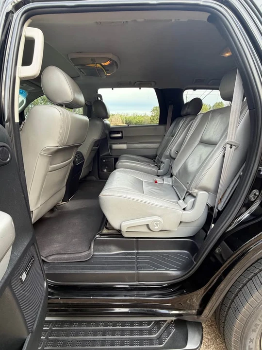 2008 Toyota Sequoia 2nd Gen - Image 13 of 19