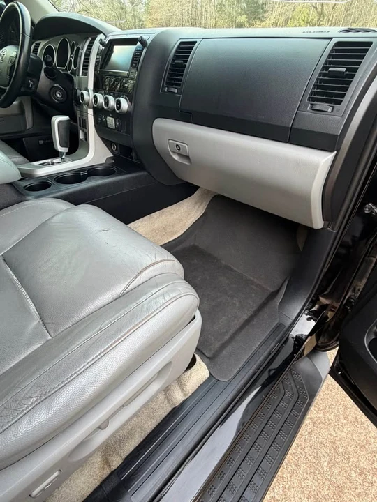 2008 Toyota Sequoia 2nd Gen - Image 10 of 19