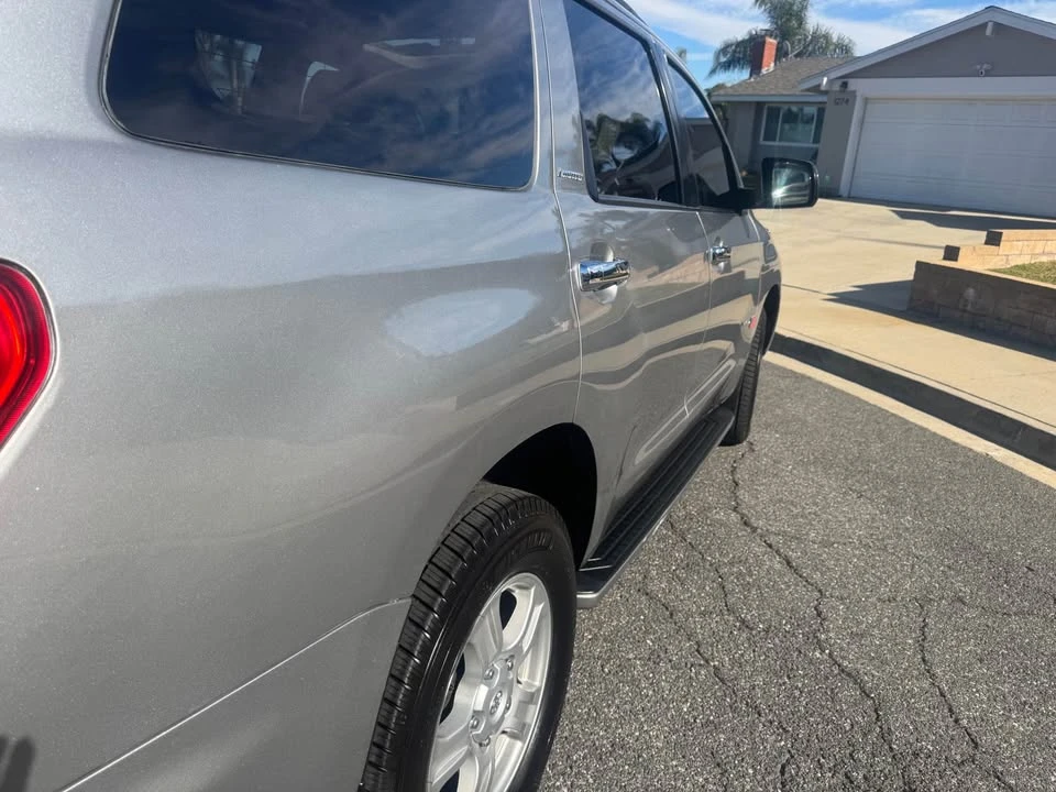 2008 Toyota Sequoia 2nd Gen - Image 6 of 14