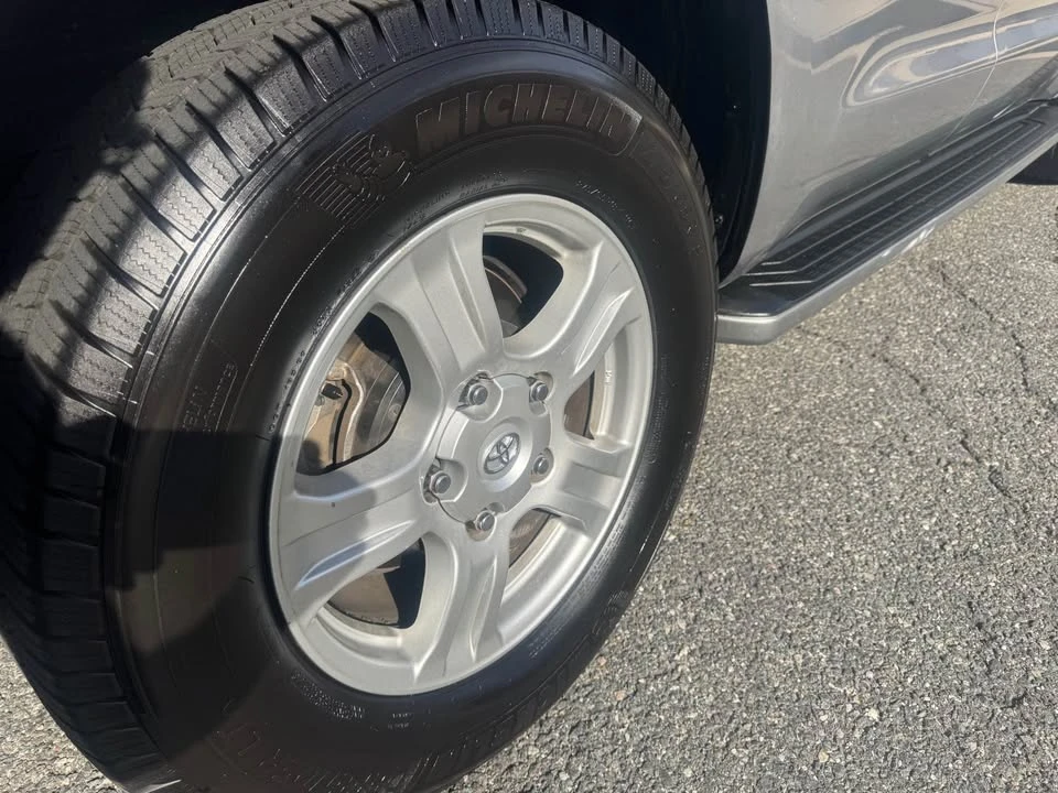 2008 Toyota Sequoia 2nd Gen - Image 7 of 14