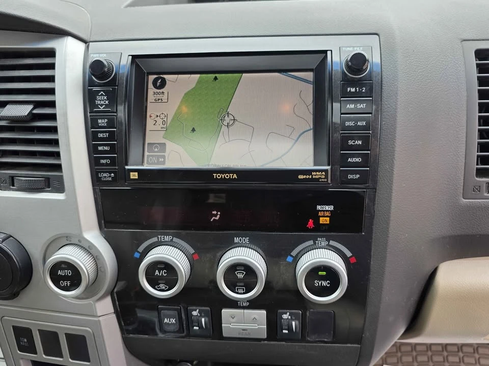 2008 Toyota Sequoia 2nd Gen - Image 15 of 18