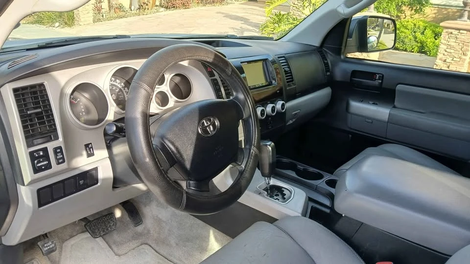 2008 Toyota Sequoia 2nd Gen - Image 10 of 12