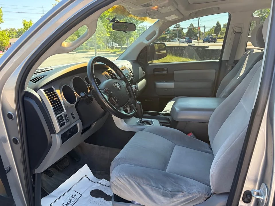 2008 Toyota Sequoia 2nd Gen - Image 6 of 8