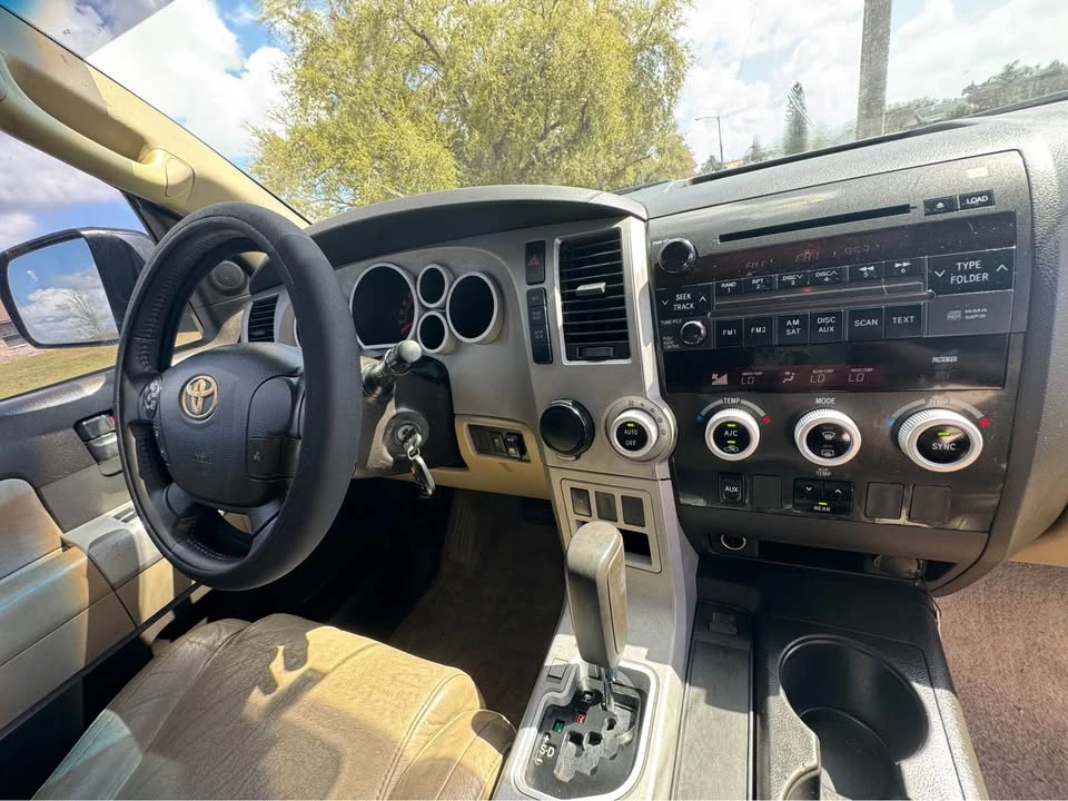 2008 Toyota Sequoia 2nd Gen - Image 11 of 14