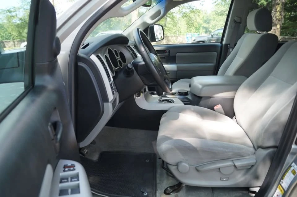 2008 Toyota Sequoia 2nd Gen - Image 18 of 20