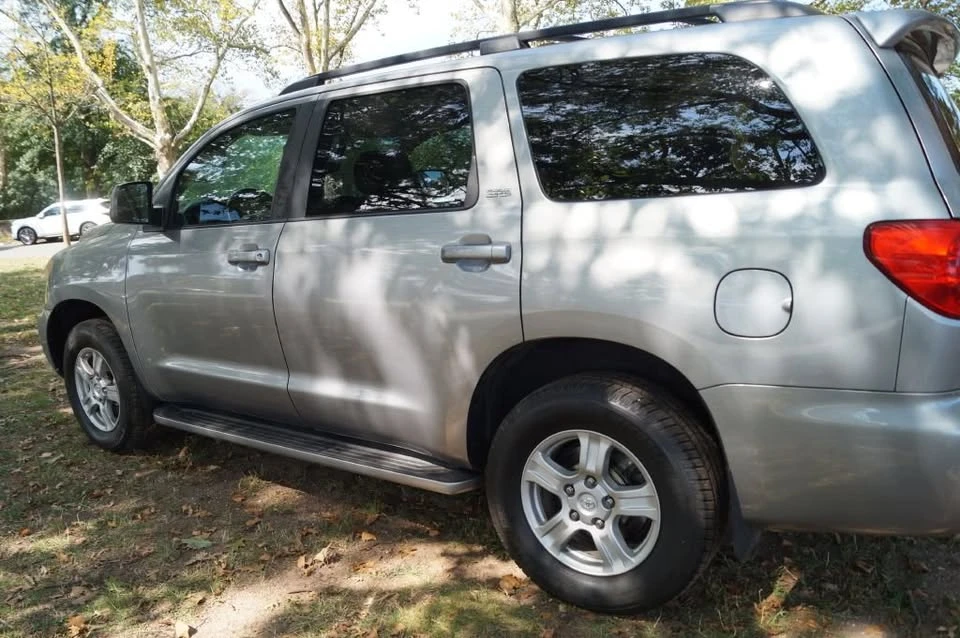 2008 Toyota Sequoia 2nd Gen - Image 7 of 20