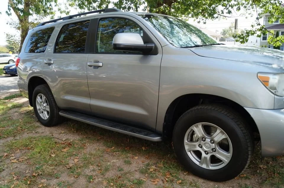 2008 Toyota Sequoia 2nd Gen - Image 13 of 20