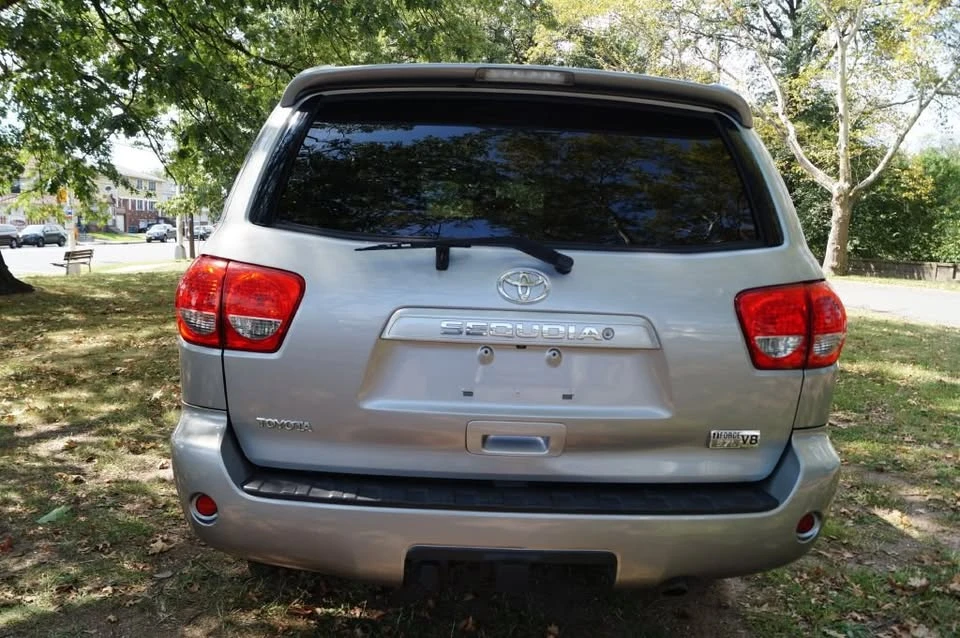 2008 Toyota Sequoia 2nd Gen - Image 8 of 20