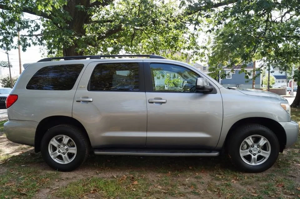 2008 Toyota Sequoia 2nd Gen - Image 12 of 20