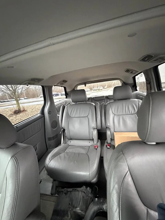 2008 Toyota Sienna 2nd Gen - Image 7 of 8