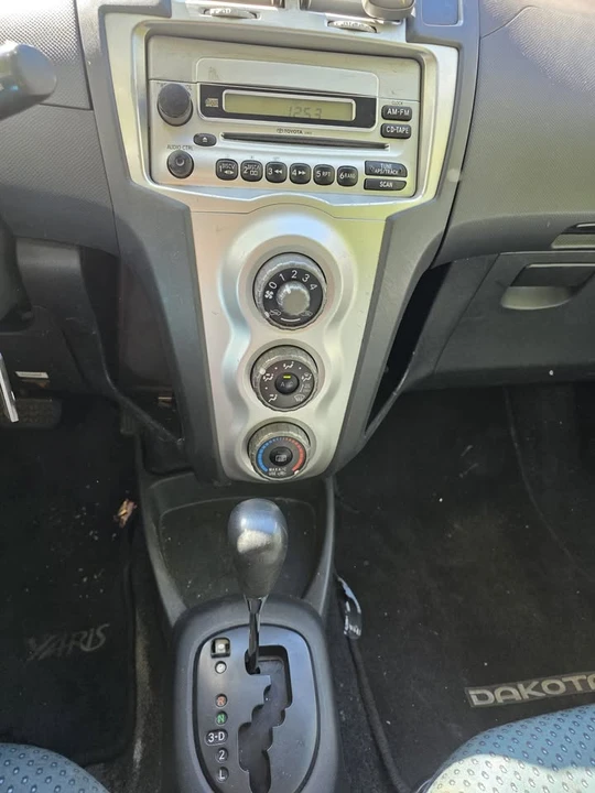 2008 Toyota Yaris - Image 8 of 8
