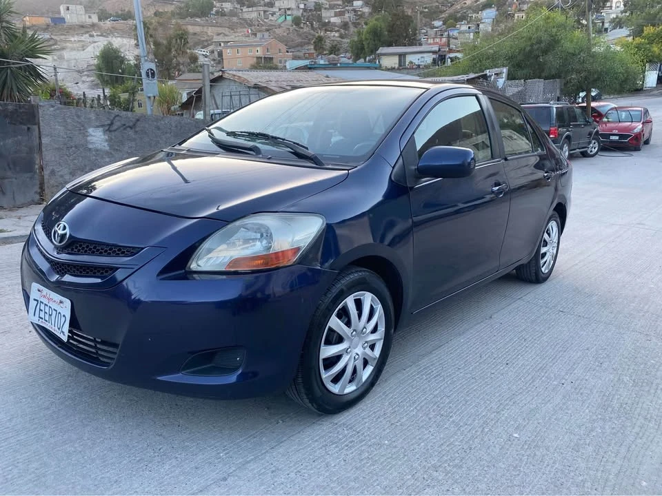 2008 Toyota Yaris - Image 2 of 8