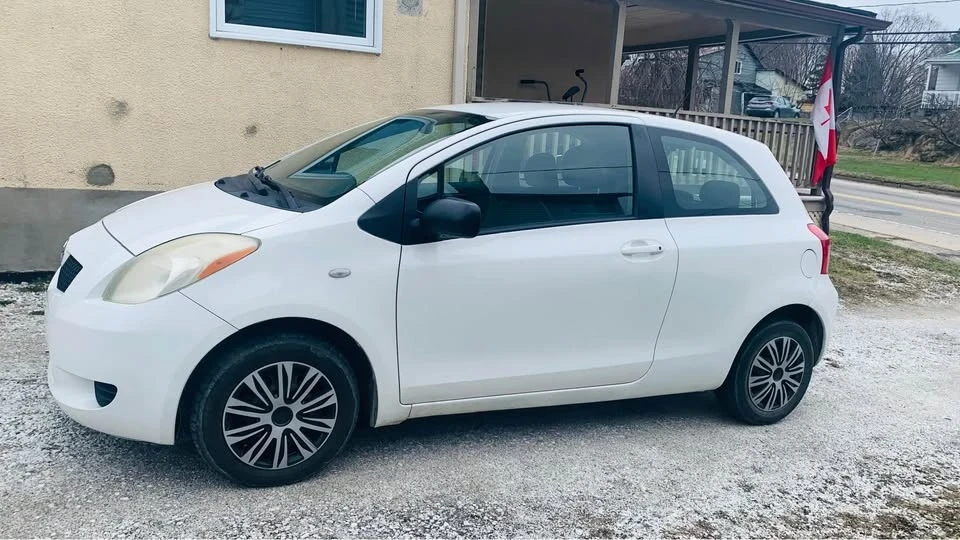 2008 Toyota Yaris - Image 2 of 6
