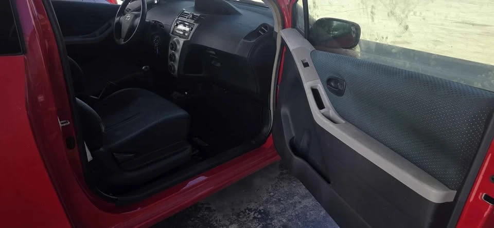 2008 Toyota Yaris - Image 6 of 8