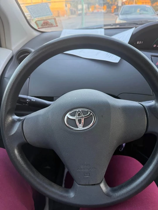 2008 Toyota Yaris - Image 6 of 10