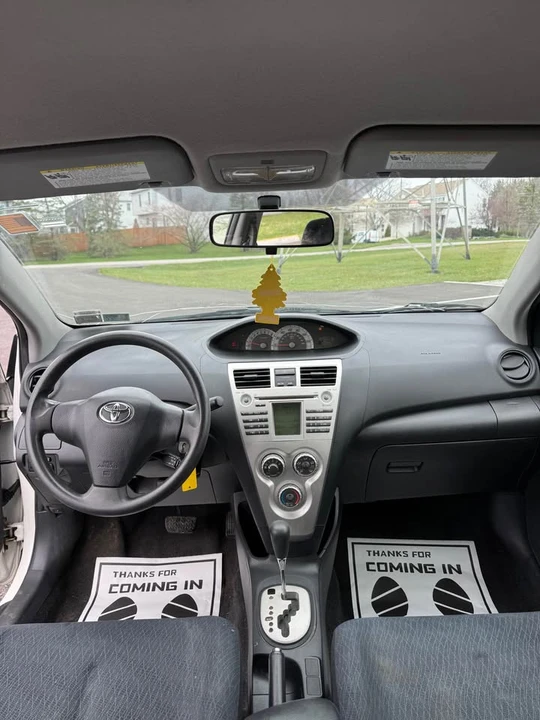 2008 Toyota Yaris - Image 7 of 11