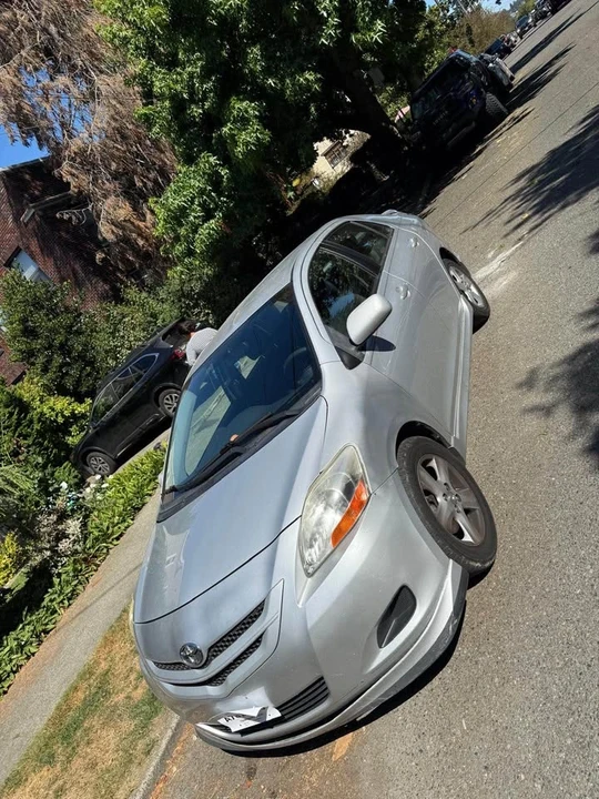 2008 Toyota Yaris - Image 2 of 3