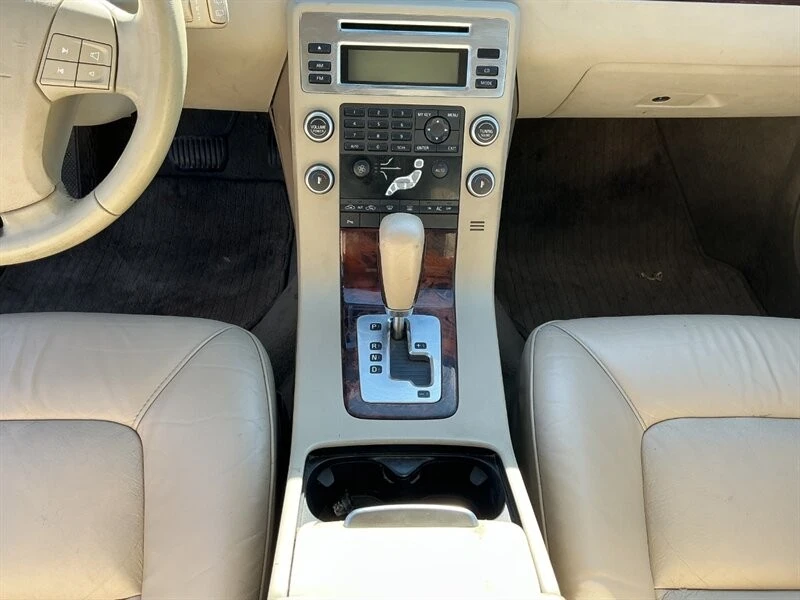 2008 Volvo V70 3rd Gen - Image 23 of 24