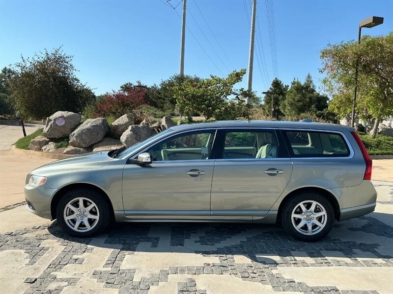 2008 Volvo V70 3rd Gen - Image 6 of 24