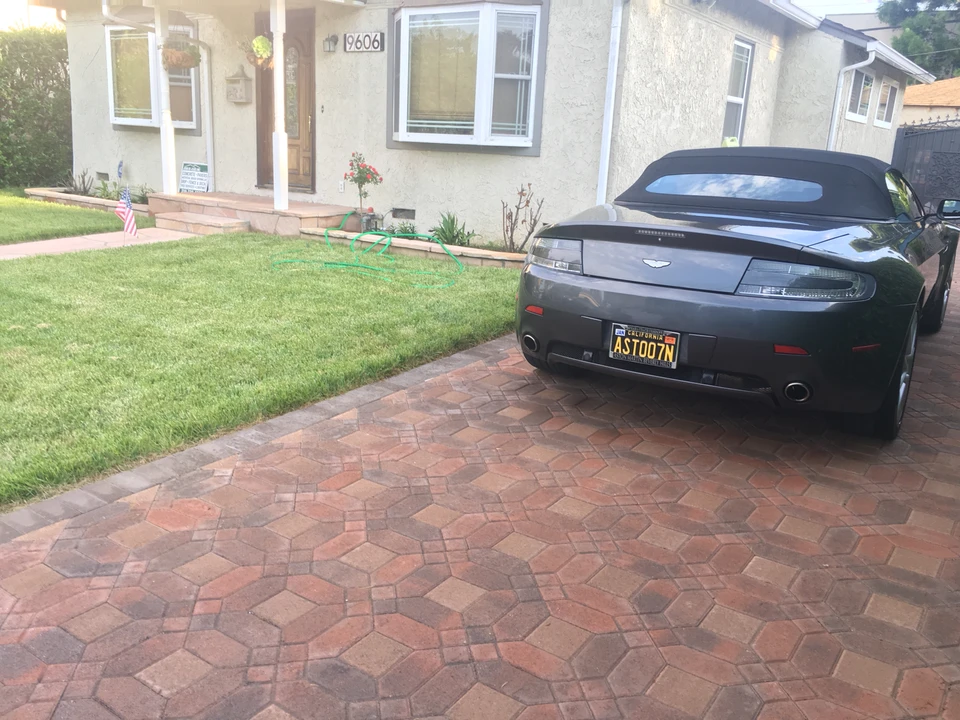 2008 Aston Martin V8 Vantage (2006-2017) - Image 3 of 6
