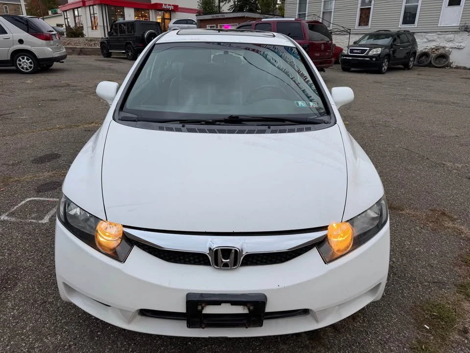 2008 Honda Civic 8th Gen - Image 2 of 8