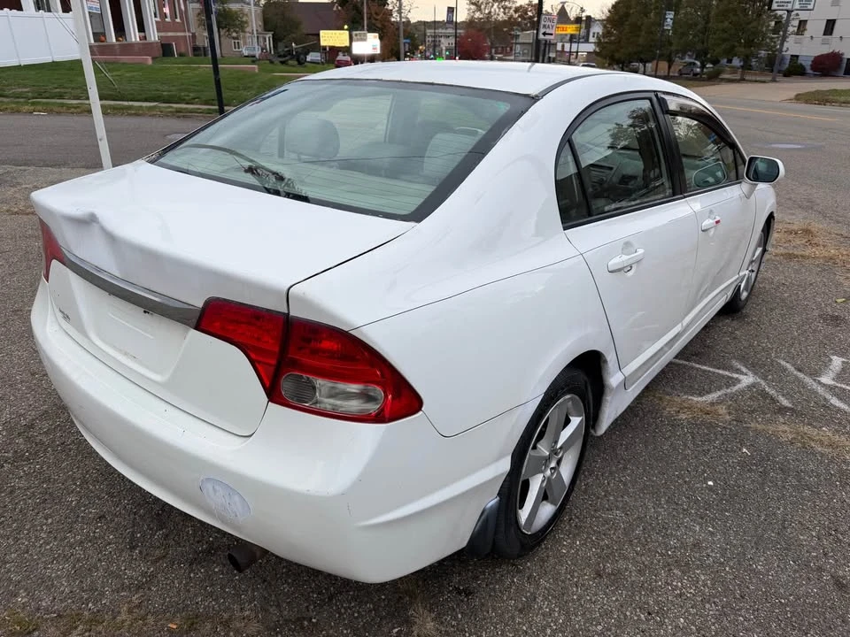 2008 Honda Civic 8th Gen - Image 4 of 8