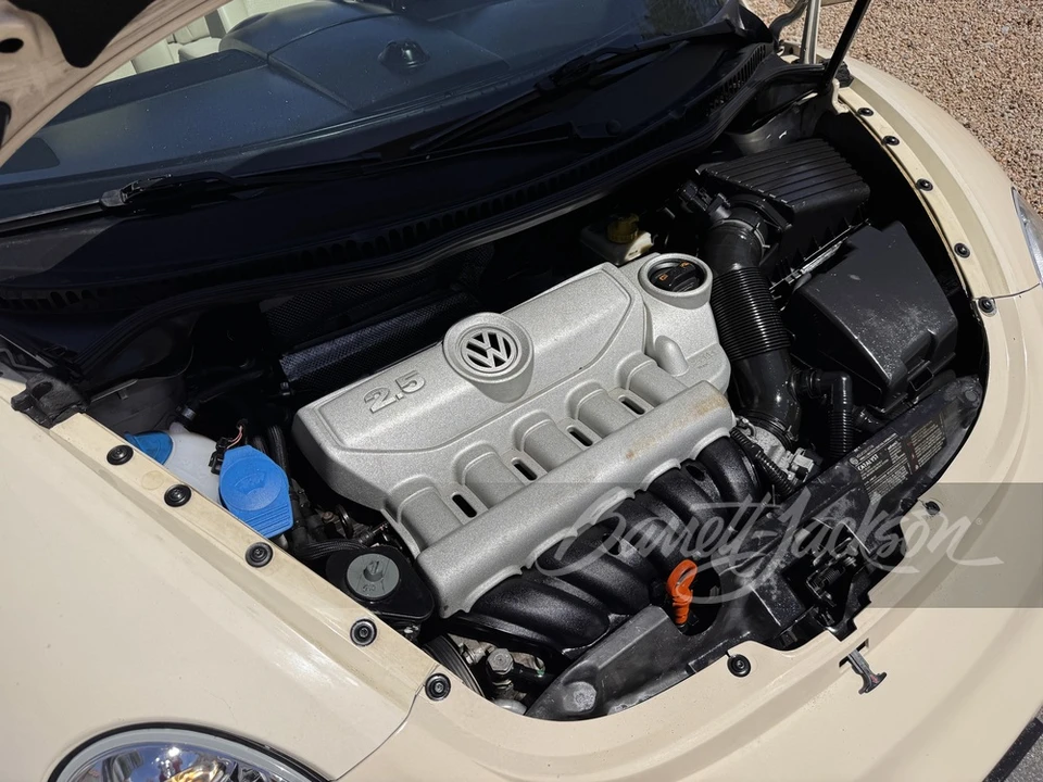 2008 Volkswagen New Beetle - Image 5 of 11