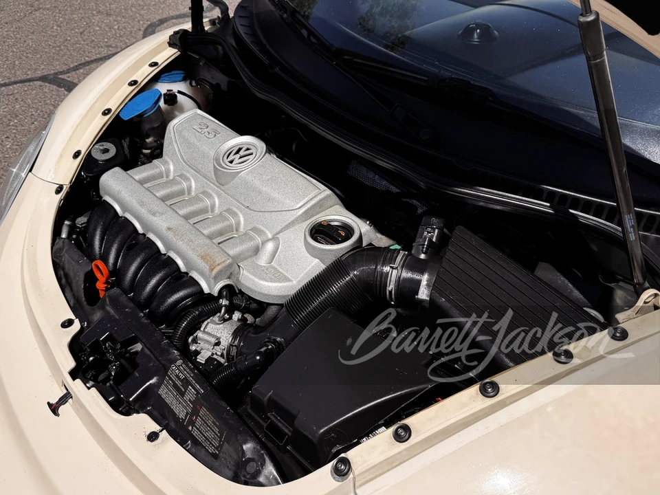 2008 Volkswagen New Beetle - Image 6 of 11
