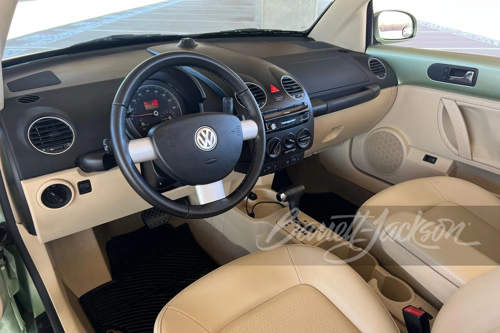 2008 Volkswagen New Beetle - Image 3 of 5