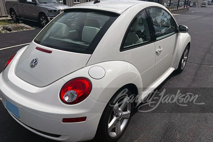 2008 Volkswagen New Beetle - Image 2 of 22