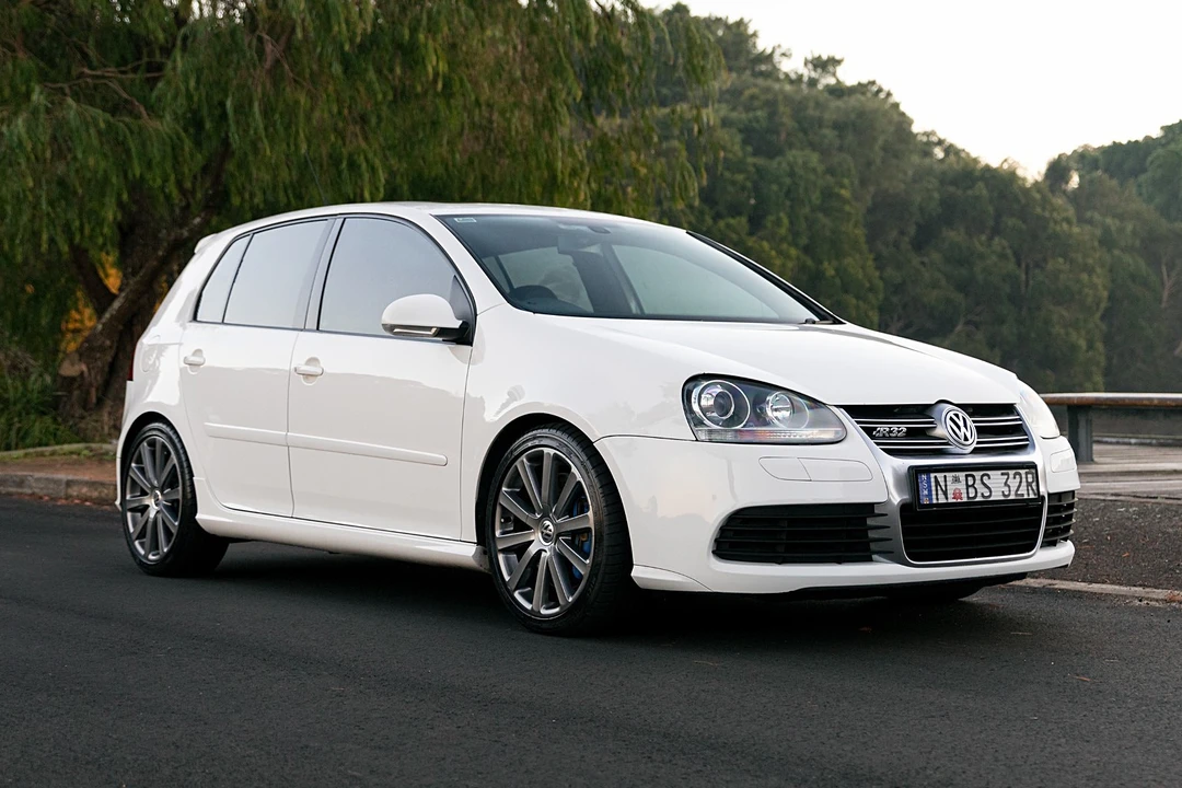 2008 Volkswagen R32 Mk5 - Image 2 of 2